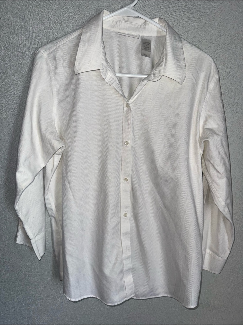 Liz Claiborne White Button-Down Women's Shirt